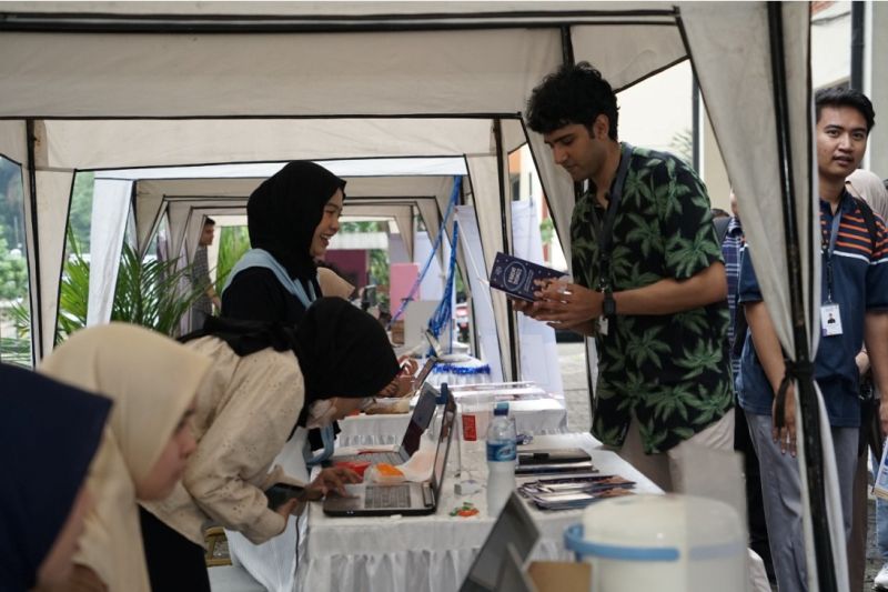 Alley Market UI beri kesempatan mahasiswa berwirausaha Alley Market UI beri kesempatan mahasiswa berwirausaha