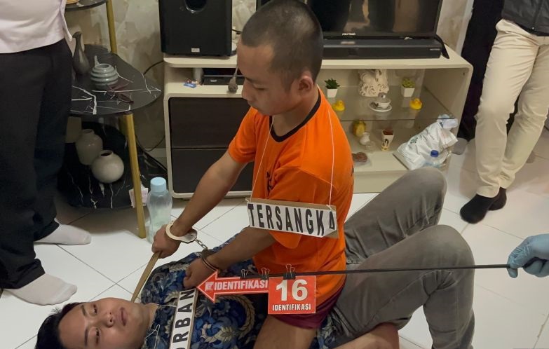 Polres Sukabumi rekonstruksi pembunuhan lelaki penyuka sesama jenis Polres Sukabumi rekonstruksi pembunuhan lelaki penyuka sesama jenis