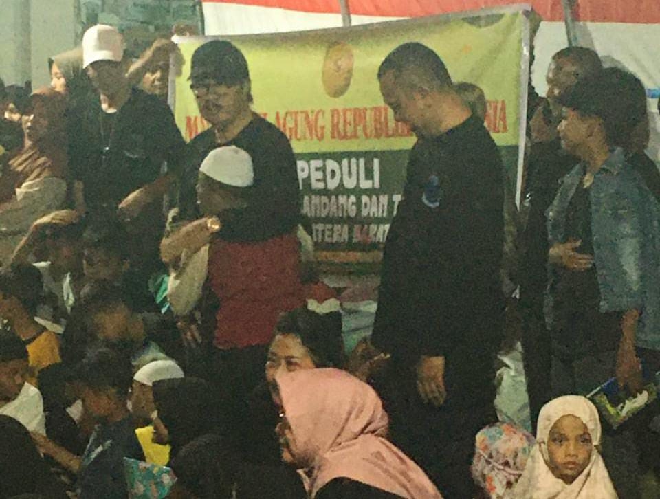 Semangati anak pengungsi belajar Al-Quran, Ketua TUN MA siapkan umroh bersama orang tua Semangati anak pengungsi belajar Al-Quran, Ketua TUN MA siapkan umroh bersama orang tua