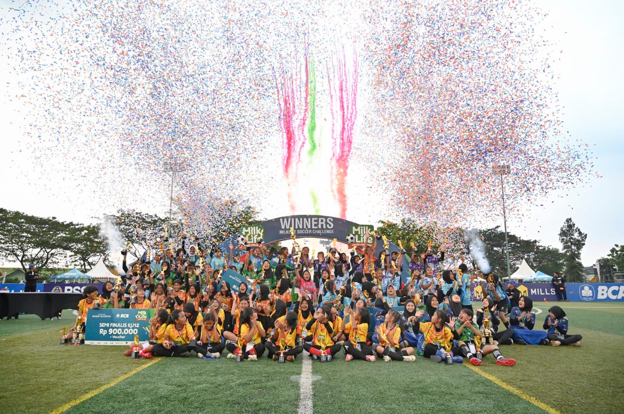 SDN Mekarjaya 12 A Depok (KU 12) dan SDN Cipedak 01 Jakarta (KU 10) Juara SDN Mekarjaya 12 A Depok (KU 12) dan SDN Cipedak 01 Jakarta (KU 10) Juara