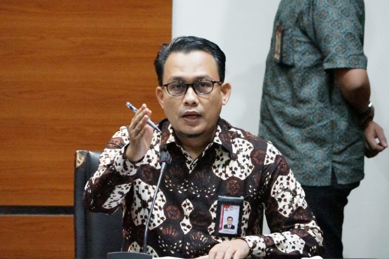 KPK panggil dua saksi kasus APD Kemenkes KPK panggil dua saksi kasus APD Kemenkes