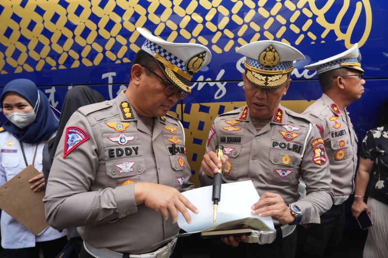 Korlantas gelar inspeksi keselamatan armada bus di 262 lokasi Korlantas gelar inspeksi keselamatan armada bus di 262 lokasi