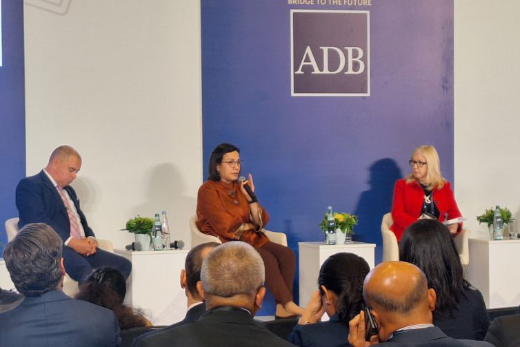 Menkeu bahas Mekanisme Transisi Energi dengan Presiden ADB Menkeu bahas Mekanisme Transisi Energi dengan Presiden ADB