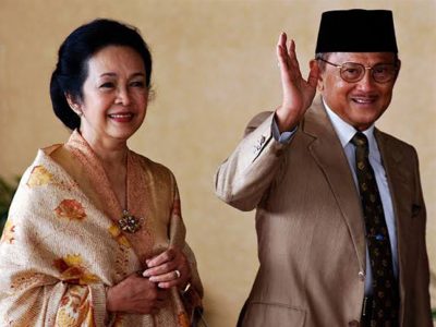 22 Mei 2010: Hasri Ainun Habibie, figur inspiratif di balik kesuksesan 22 Mei 2010: Hasri Ainun Habibie, figur inspiratif di balik kesuksesan