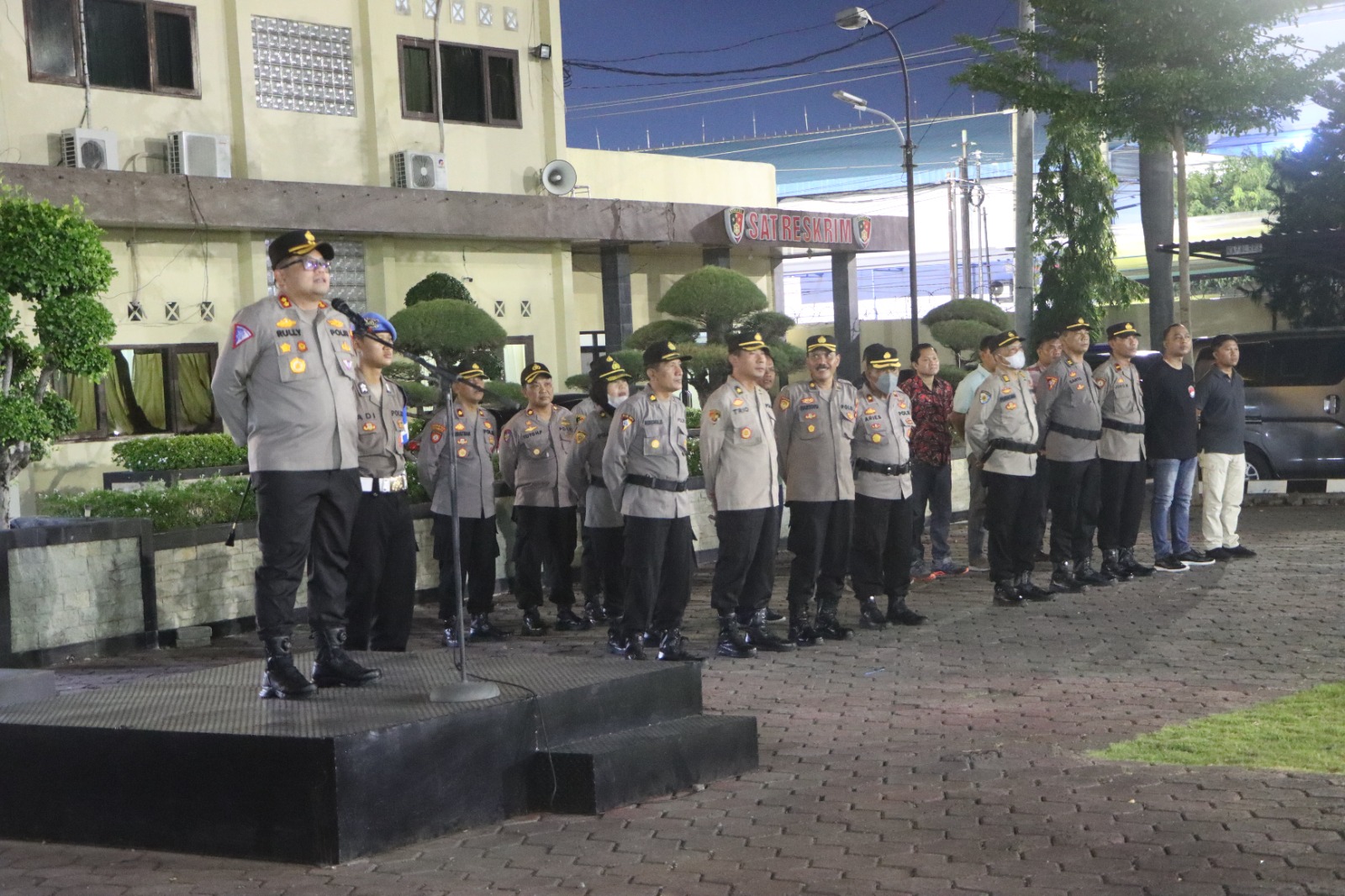 Wujudkan kondusifitas wilayah, Polres Tegal Kota gelar patroli gabungan skala besar Wujudkan kondusifitas wilayah, Polres Tegal Kota gelar patroli gabungan skala besar