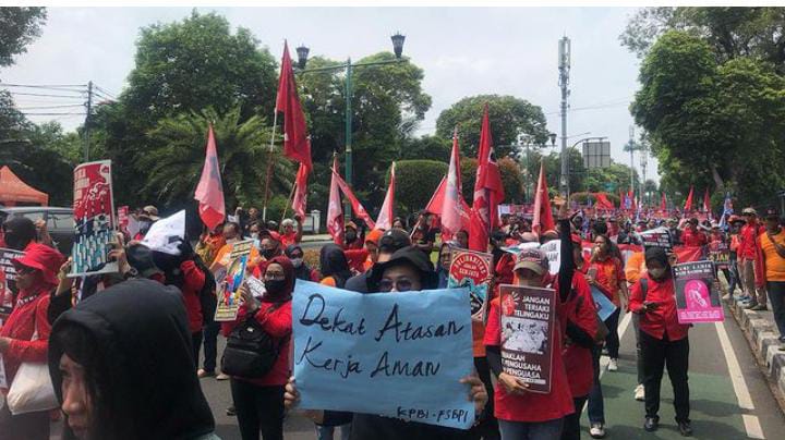 Partai Buruh dukung program Prabowo-Gibran dan pertimbangkan deklarasi resmi Partai Buruh dukung program Prabowo-Gibran dan pertimbangkan deklarasi resmi