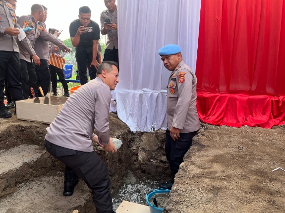 Kapolresta Bandung lakukan groundbreaking pembangunan Mapolsek Cangkuang Kapolresta Bandung lakukan groundbreaking pembangunan Mapolsek Cangkuang
