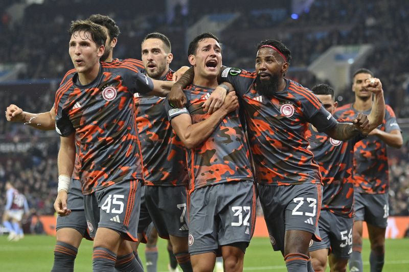 Olympiakos bungkam Villa 4-2, Fiorentina tekuk Brugge 3-2 Olympiakos bungkam Villa 4-2, Fiorentina tekuk Brugge 3-2