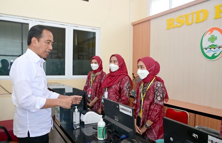 Presiden tinjau RSUD Rupit tekankan peningkatan infrastruktur listrik