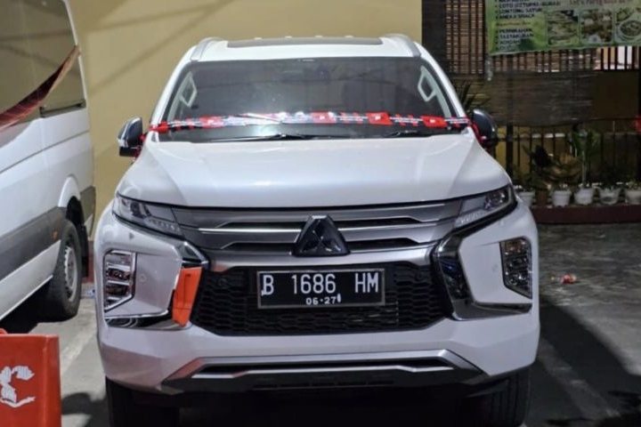 KPK sita Pajero SYL yang disembunyikan di tanah kosong di Makassar