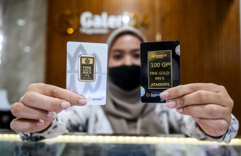 Harga emas Antam naik Rp8.000 jadi Rp1,337 juta per gram Harga emas Antam naik Rp8.000 jadi Rp1,337 juta per gram