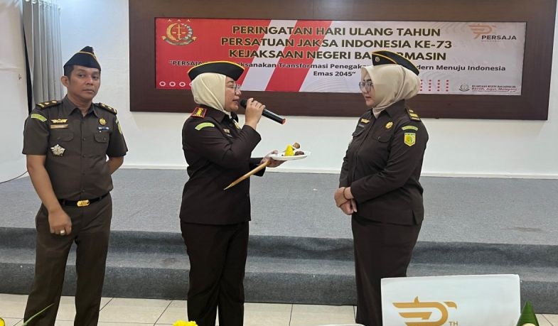 Kajari Banjarmasin ingatkan peran jaksa sebagai poros penegakan hukum Kajari Banjarmasin ingatkan peran jaksa sebagai poros penegakan hukum
