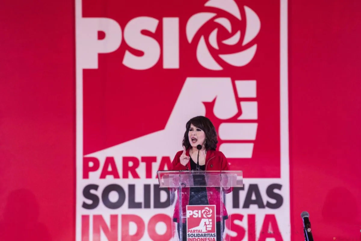 Dari Jurnalis menjadi Staf Khusus Presiden, seperti apa perjalanan karir Grace Natalie? Dari Jurnalis menjadi Staf Khusus Presiden, seperti apa perjalanan karir Grace Natalie?