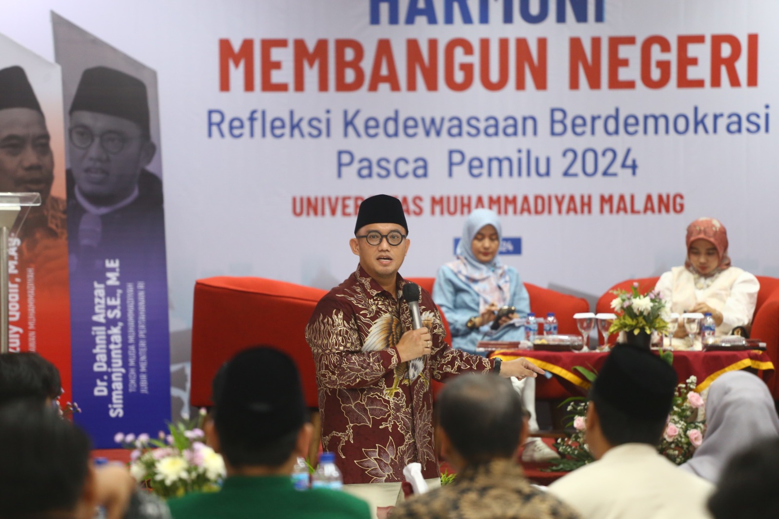 Pemuda jadi kunci galang perubahan menuju demokrasi yang lebih baik Pemuda jadi kunci galang perubahan menuju demokrasi yang lebih baik