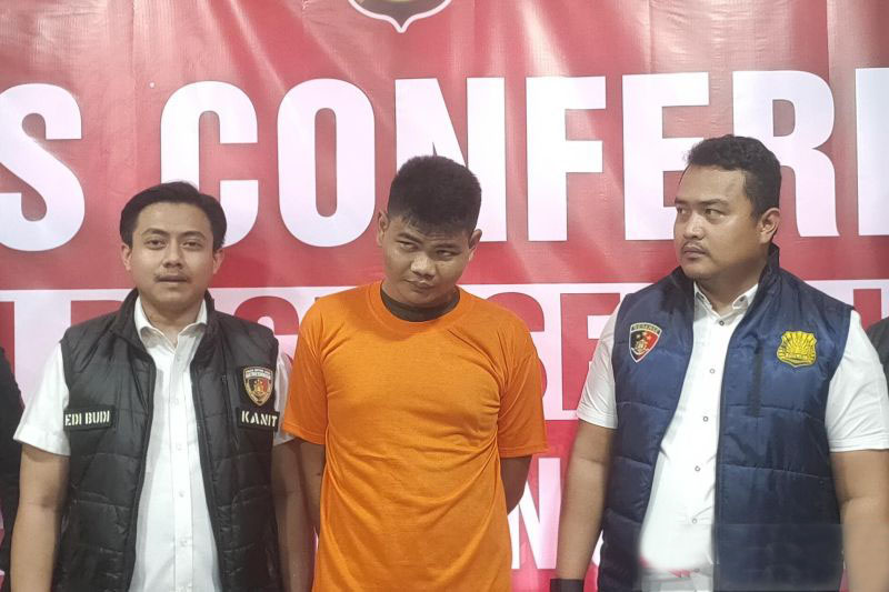 Pelaku penikaman imam mushala di Jakbar disangkakan pasal berlapis