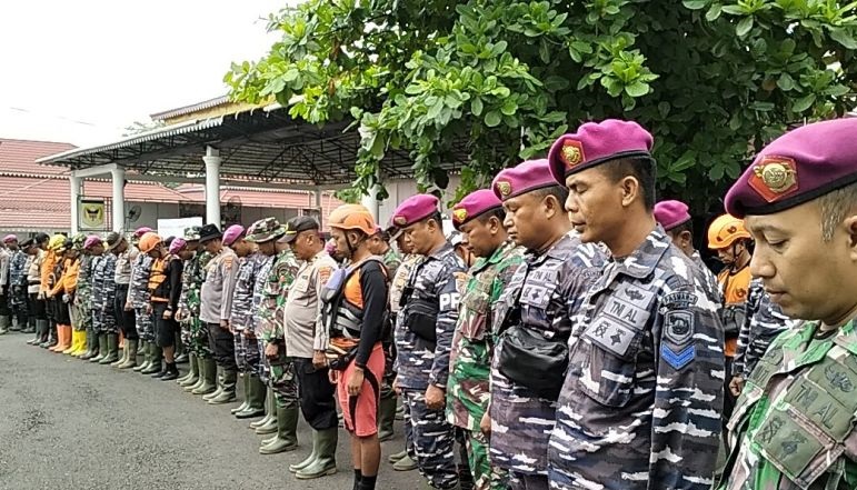 Tim gabungan perluas pencarian korban banjir lahar dingin Sumbar Tim gabungan perluas pencarian korban banjir lahar dingin Sumbar