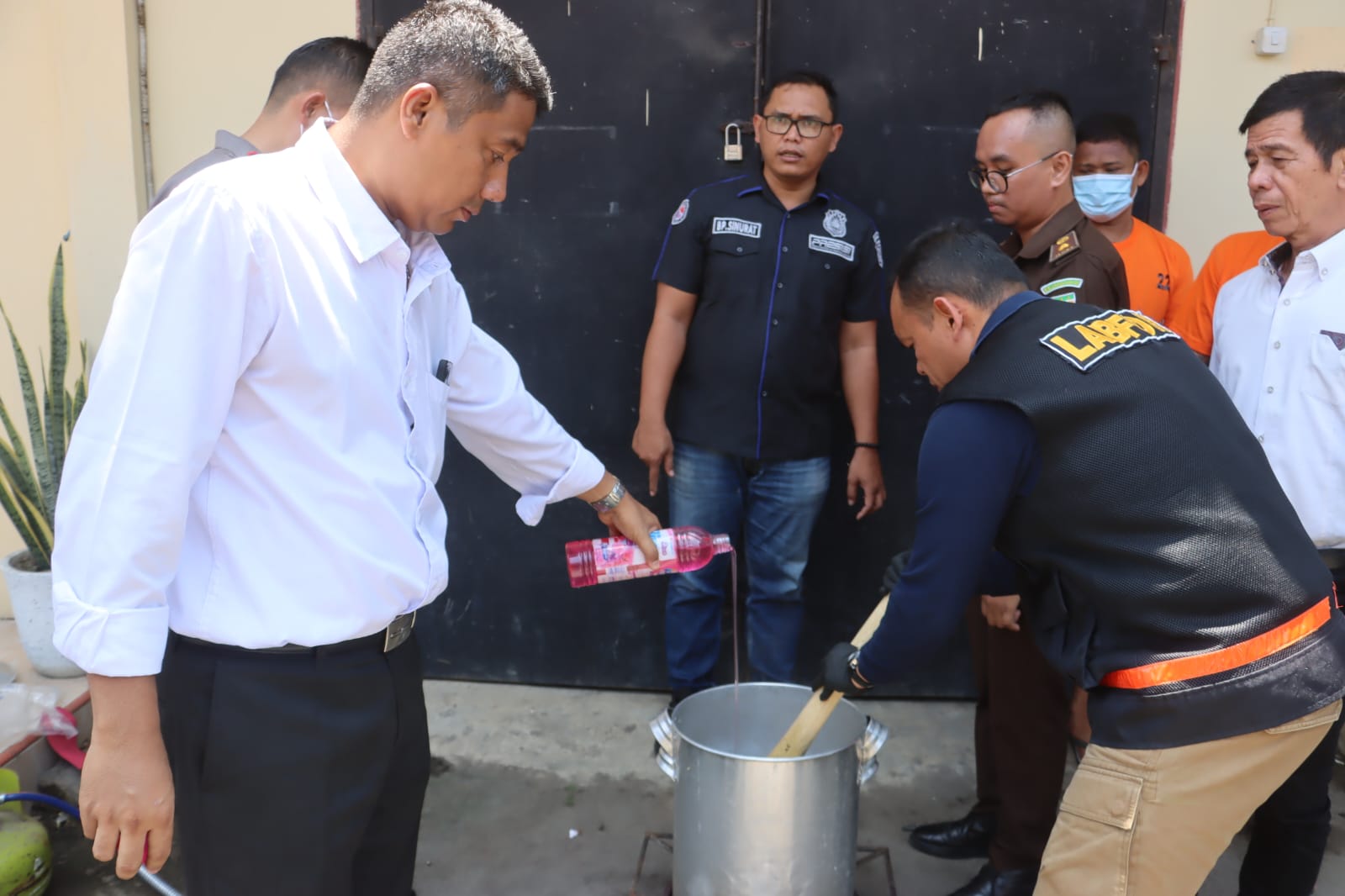 Polres Langkat musnahkan seribu gram lebih sabu