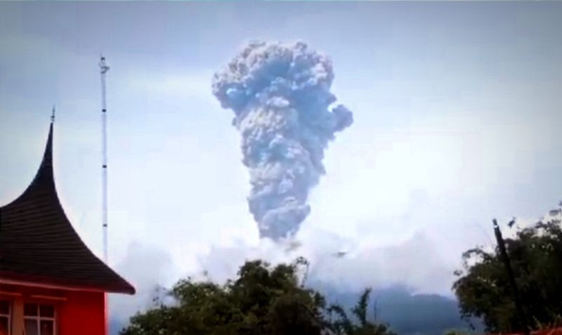 BNPB ingatkan warga patuh arahan pemda terkait erupsi Gunung Marapi