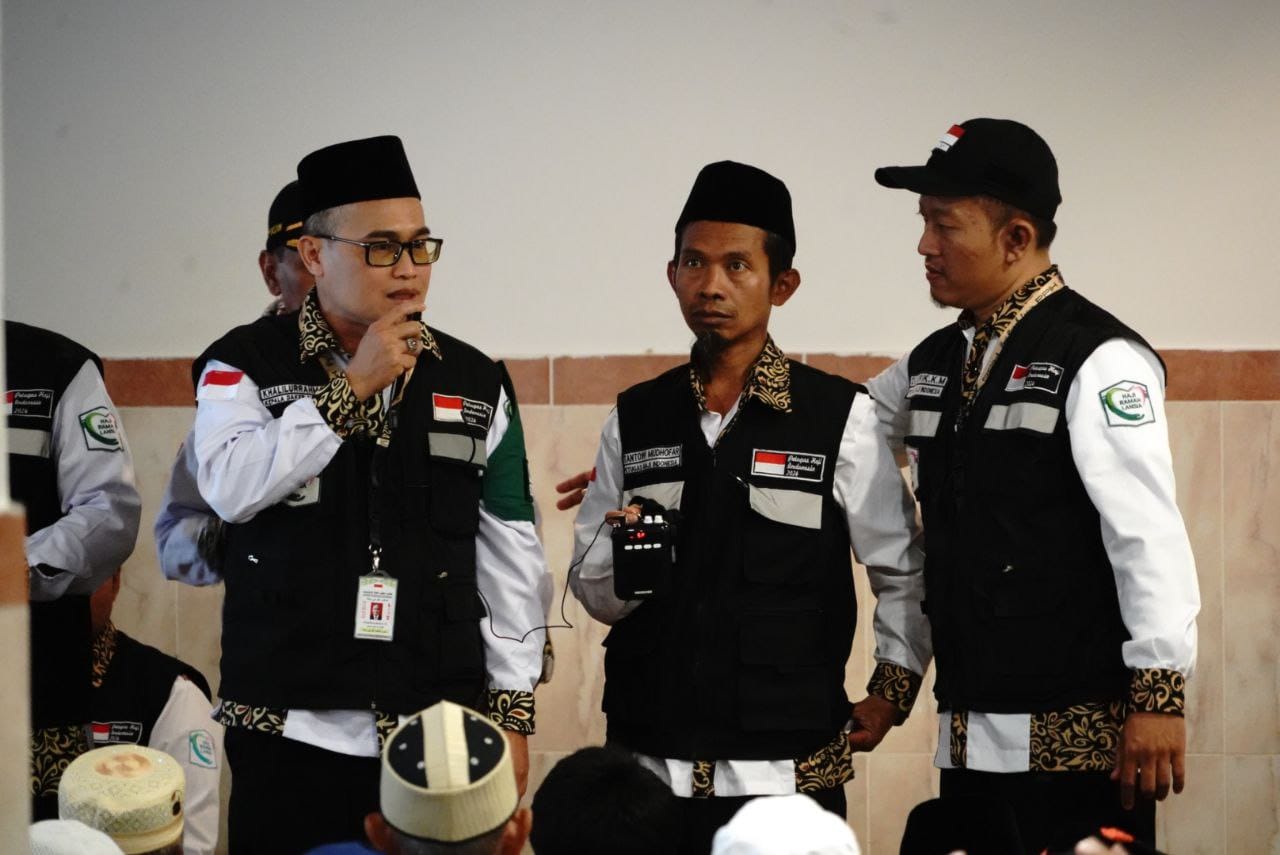 Jemaah haji dilarang ziarah di luar wilayah Mekkah dan Madinah Jemaah haji dilarang ziarah di luar wilayah Mekkah dan Madinah