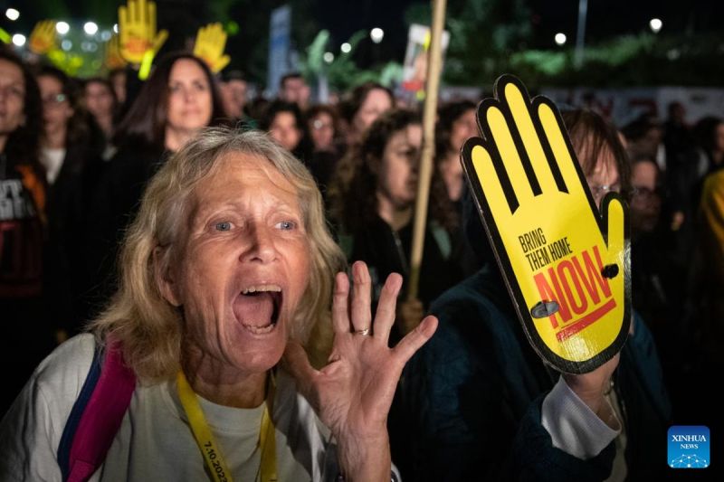 TV Saudi laporkan Hamas setuju bebaskan 33 warga Israel yang disandera