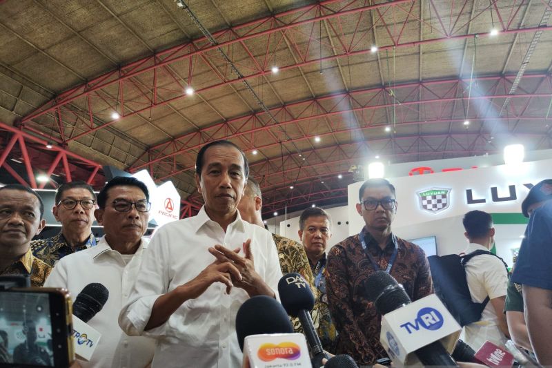 Presiden ingin pertemuan Presidential Club digelar dua hari sekali Presiden ingin pertemuan Presidential Club digelar dua hari sekali
