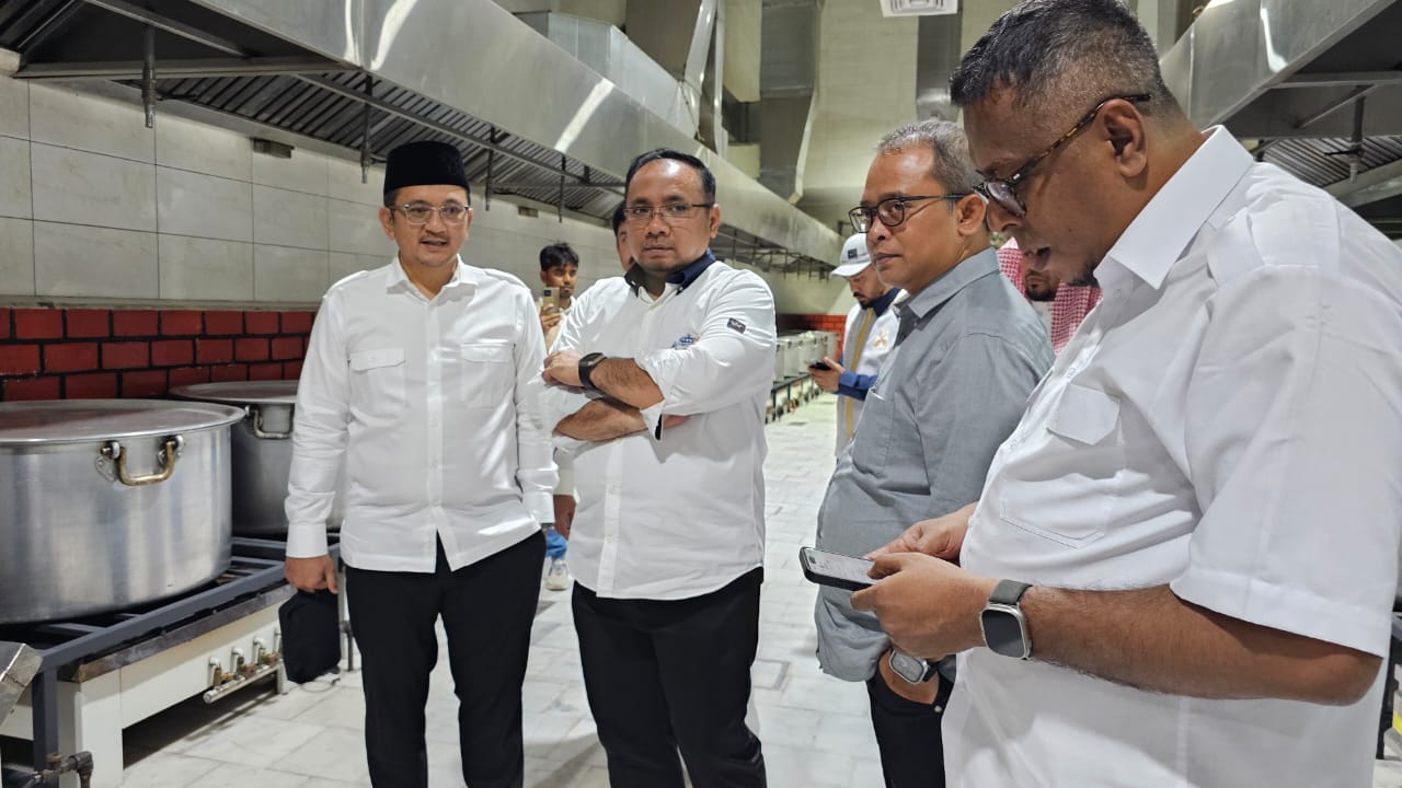Cek Hotel dan Bus Jemaah di Makkah Cek Hotel dan Bus Jemaah di Makkah
