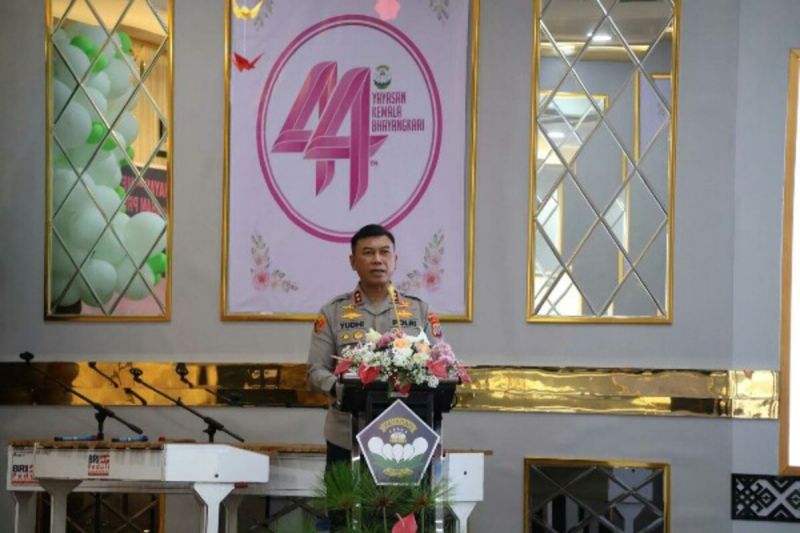 Kapolda Sulut apresiasi kiprah Bhayangkari bantu tugas Polri Kapolda Sulut apresiasi kiprah Bhayangkari bantu tugas Polri