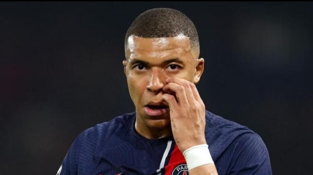 Mbappe mengumumkan bahwa dia akan meninggalkan PSG Mbappe mengumumkan bahwa dia akan meninggalkan PSG