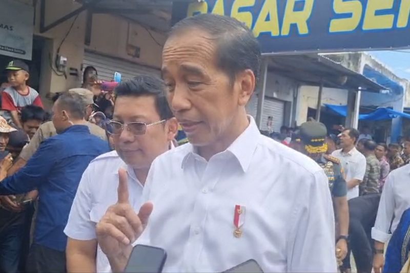 Presiden Jokowi akui harga komoditas pangan jelang Idul Adha sangat baik Presiden Jokowi akui harga komoditas pangan jelang Idul Adha sangat baik