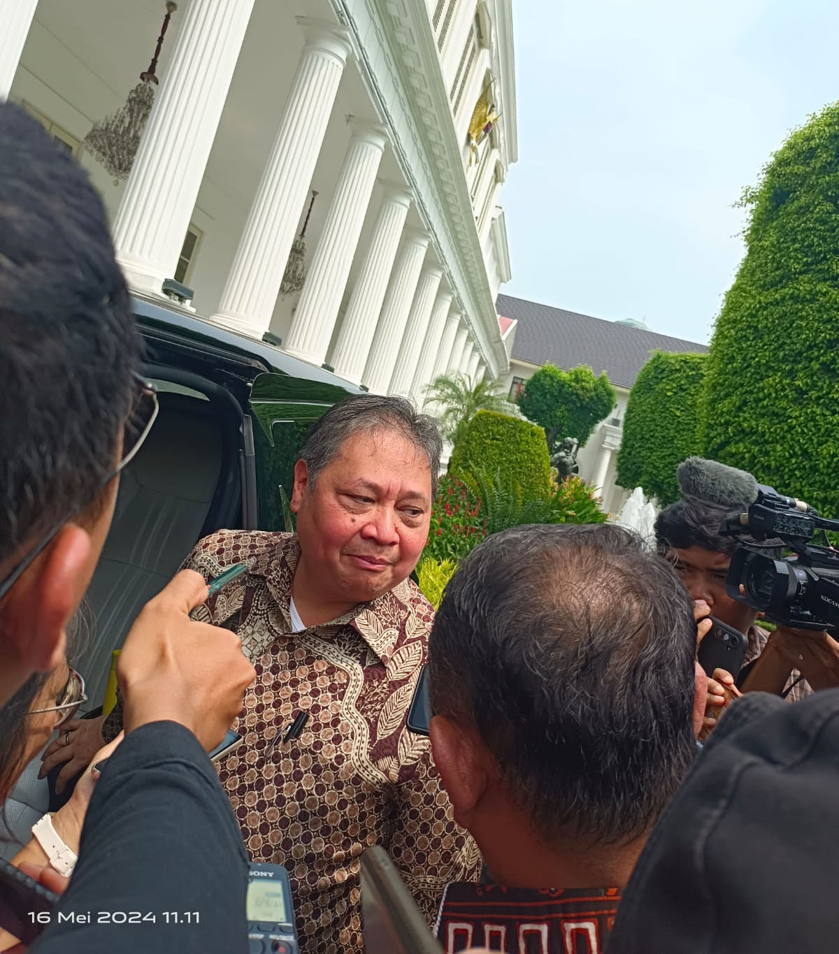 Ketum Partai Golkar Airlangga Hartarto: Besok Golkar bicara dengan Khofifah Ketum Partai Golkar Airlangga Hartarto: Besok Golkar bicara dengan Khofifah