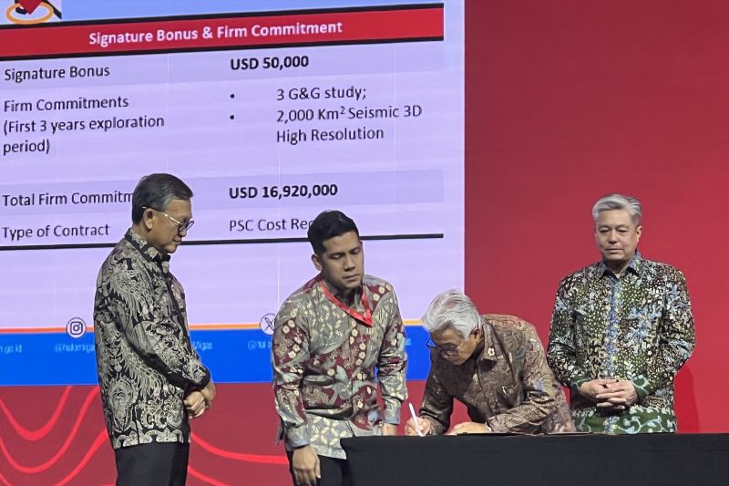 Petronas tandatangani perpanjangan kontrak WK Ketapang dan Bobara Petronas tandatangani perpanjangan kontrak WK Ketapang dan Bobara