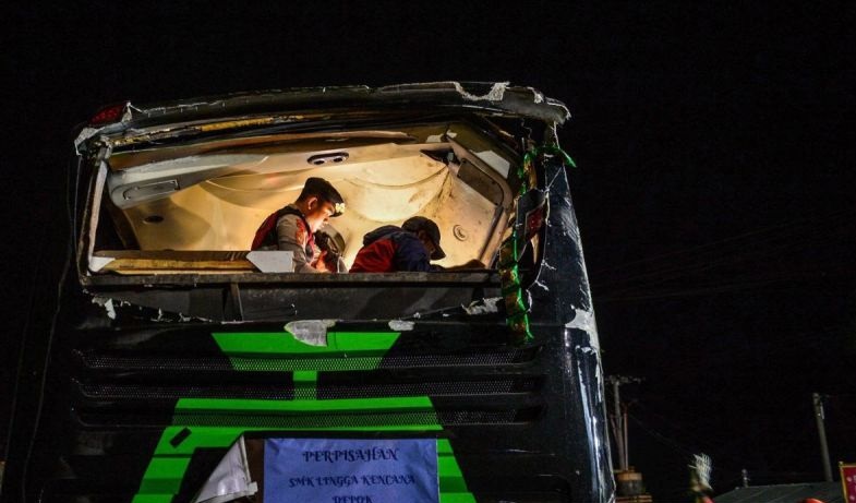 Mengurai benang kusut kecelakaan bus di Subang