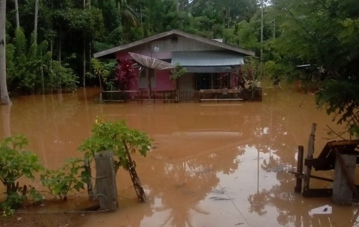Ribuan warga terdampak banjir dipicu hujan tinggi di Aceh Jaya Ribuan warga terdampak banjir dipicu hujan tinggi di Aceh Jaya