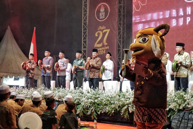 KPU Kabupaten Magelang meluncurkan maskot Si-Randu