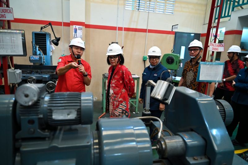 Kementerian BUMN dukung peningkatan TKDN suku cadang melalui UKM Kementerian BUMN dukung peningkatan TKDN suku cadang melalui UKM
