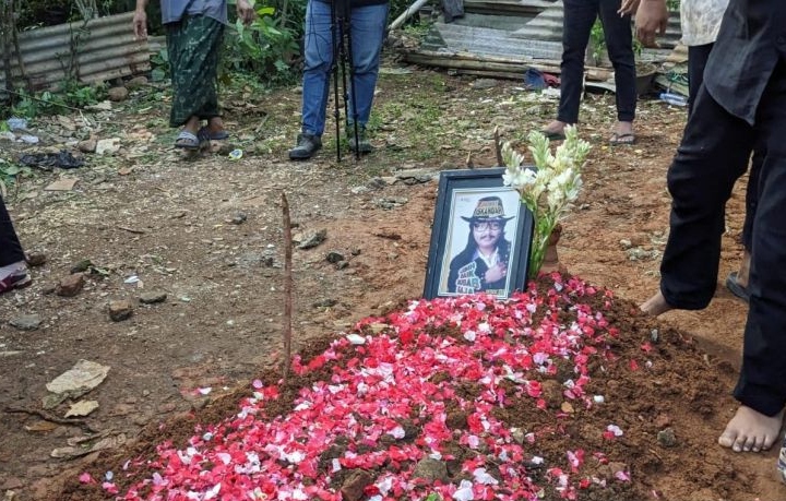 Musisi Jhony Iskandar dimakamkan di Kabupaten Bogor