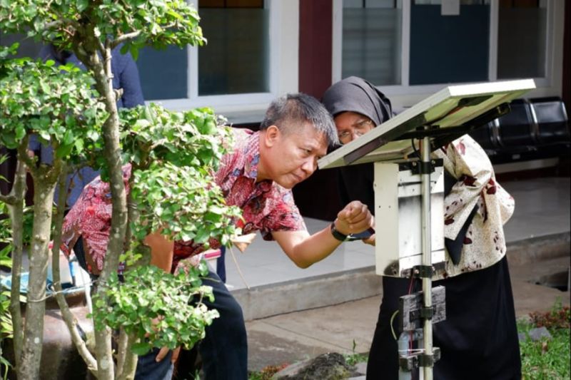 Dosen Unej kenalkan ternak lele dengan alat serba otomatis Dosen Unej kenalkan ternak lele dengan alat serba otomatis