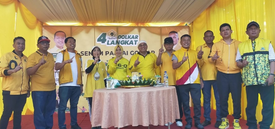 Cawabup Langkat minta kader dukung paslon yang diusung Golkar Cawabup Langkat minta kader dukung paslon yang diusung Golkar