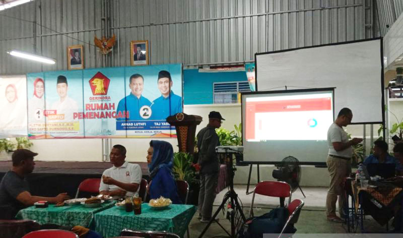 Kotak kosong menangkan suara sejumlah TPS di Sukoharjo Kotak kosong menangkan suara sejumlah TPS di Sukoharjo