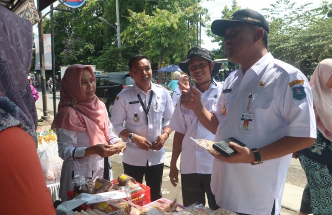 Cek Gerakan Pangan Murah, Pj. Wali Kota pastikan ketersediaan sembako Cek Gerakan Pangan Murah, Pj. Wali Kota pastikan ketersediaan sembako