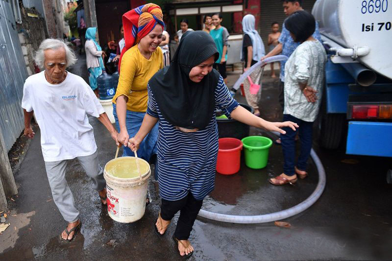 Tiga cagub Jakarta beri solusi pipanisasi untuk akses air bersih warga Tiga cagub Jakarta beri solusi pipanisasi untuk akses air bersih warga