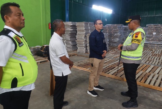 Polres Tegal gelar patroli di obyek vital penyelenggara pilkada Polres Tegal gelar patroli di obyek vital penyelenggara pilkada