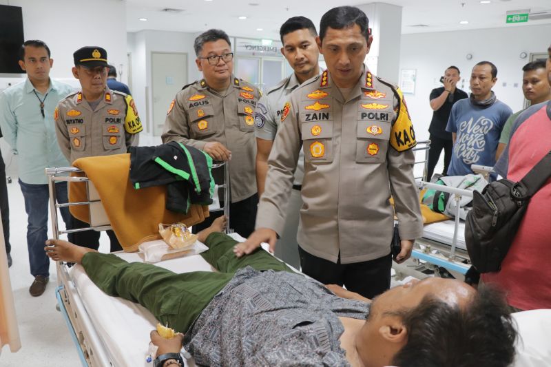 Supir truk tabrak pengendara masih perawatan medis usai diamuk massa Supir truk tabrak pengendara masih perawatan medis usai diamuk massa