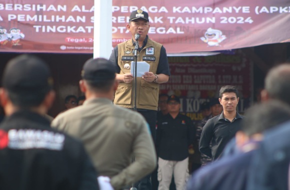 Masuk masa tenang, tim gabungan tertibkan APK Masuk masa tenang, tim gabungan tertibkan APKÂ
