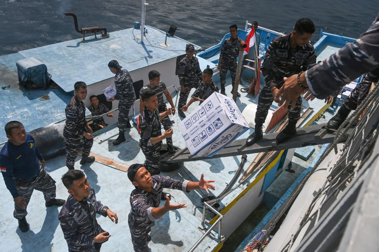 BNPB pastikan kebutuhan dasar korban erupsi Lewotobi terpenuhi