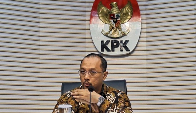 KPK telusuri dugaan suap kepada Gubernur Kalsel Sahbirin Noor KPK telusuri dugaan suap kepada Gubernur Kalsel Sahbirin Noor