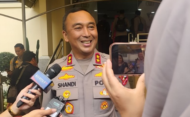 Kapolri resmi lantik Komjen Pol. Ahmad Dofiri jadi Wakapolri Kapolri resmi lantik Komjen Pol. Ahmad Dofiri jadi Wakapolri