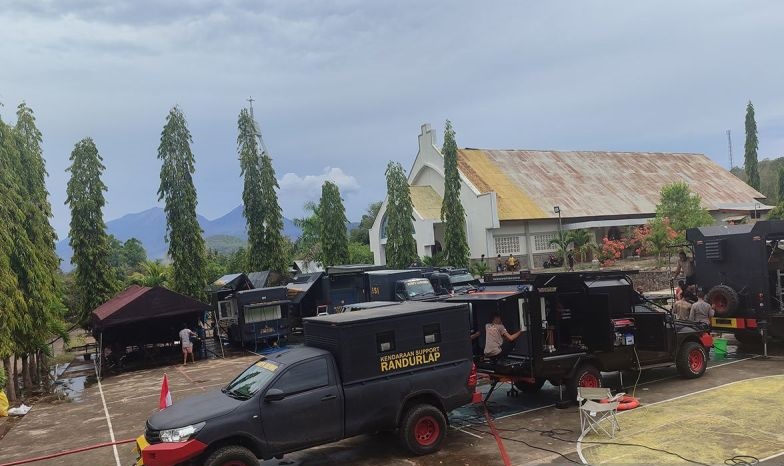Polri sediakan mobil water treatment untuk pengungsi erupsi Lewotobi