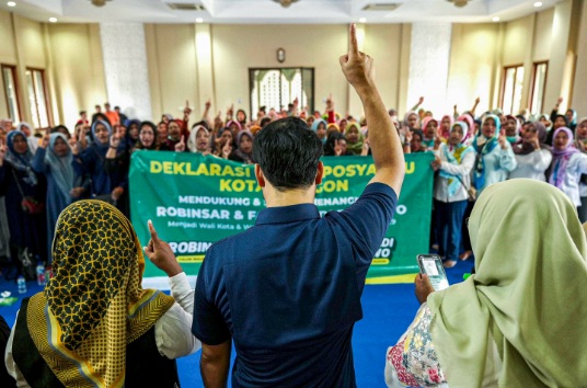 Kader Posyandu Cilegon beri dukungan kepada Robinsar-Fajar di Pilkada 2024 Kader Posyandu Cilegon beri dukungan kepada Robinsar-Fajar di Pilkada 2024