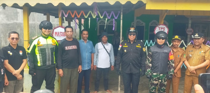 Forkopimda Langkat patroli cek logistik Pilkada di Kecamatan Secanggang Forkopimda Langkat patroli cek logistik Pilkada di Kecamatan Secanggang